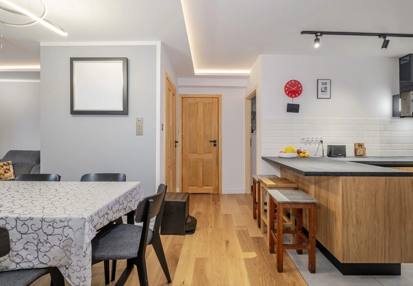 Po remoncie, gotowe do wprowadzenia.