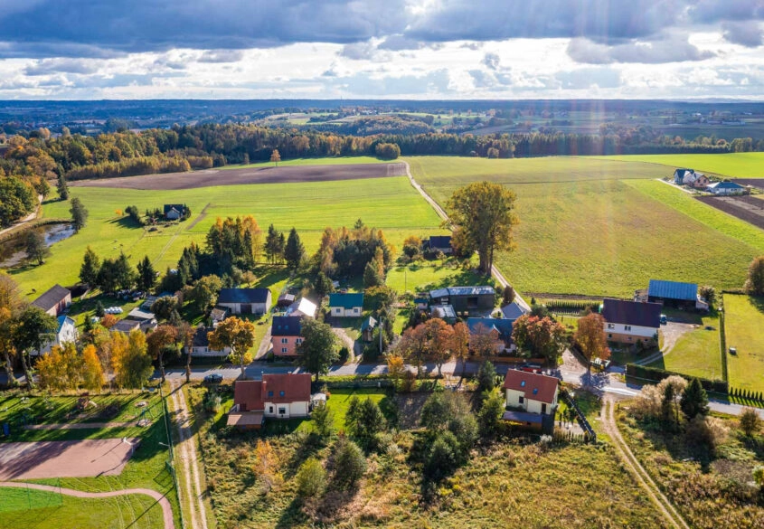 DOM WOLNOSTOJĄCY W MAŁKOWIE