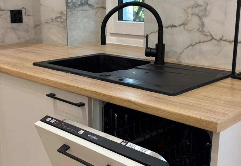 2 pokoje po generalnym remoncie, dobra komunikacja