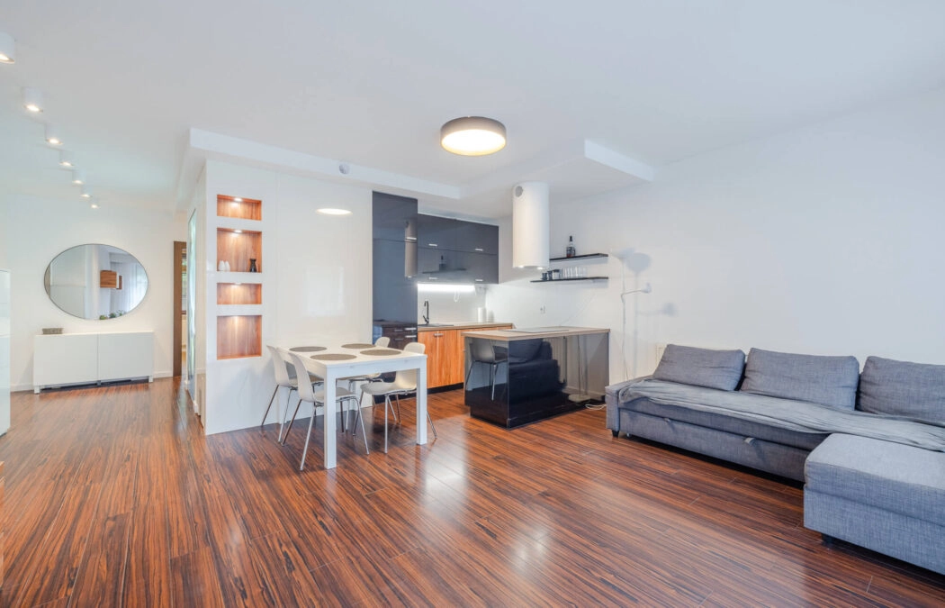 3-pokojowe mieszkanie z ogródkiem i parkingiem