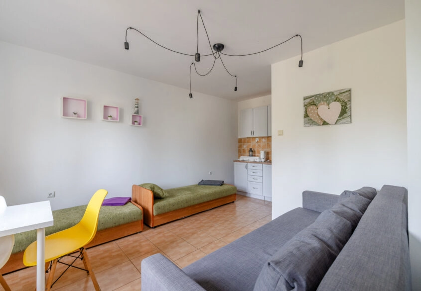 Dwa domki na dużej działce nad morzem