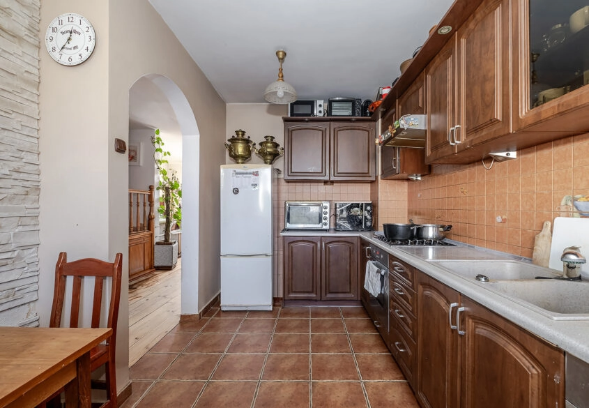 Dom szeregowy 4 pokoje ogród garaż spokojna ulica