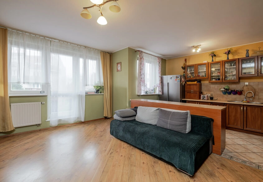 3 - pokojowe mieszkanie | Kowale | 2 miejsca posto