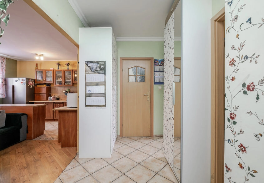 3 - pokojowe mieszkanie | Kowale | 2 miejsca posto