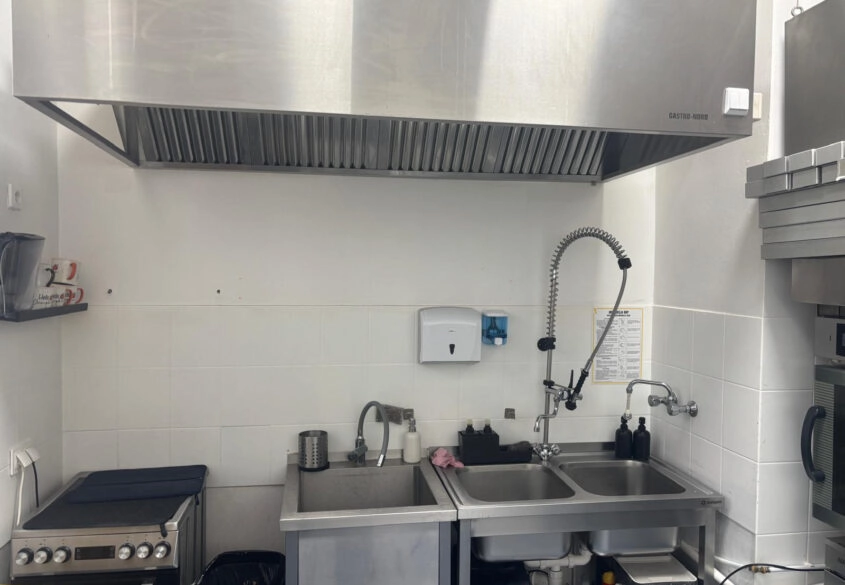 Lokal 83m2 pod gastronomię, usługi i inne. Witryny