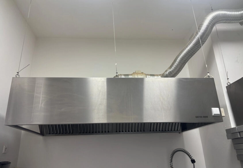 Lokal 83m2 pod gastronomię, usługi i inne. Witryny