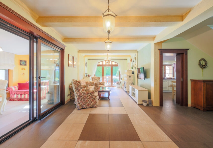 Nowoczesny dom nad jeziorem Żarnowieckim, Nadole