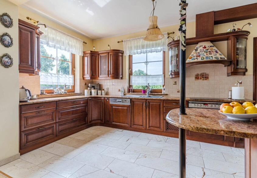 Dom marzeń 387 m2 - perfekcyjny dojazd do Gdańska!