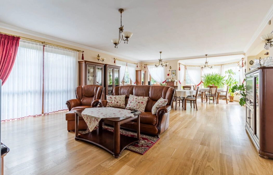 Dom marzeń 387 m2 - perfekcyjny dojazd do Gdańska!