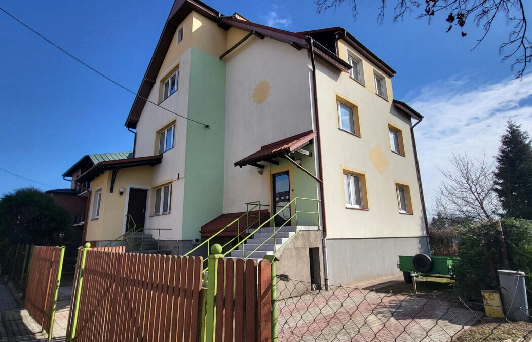 Duży dom dla rodzinny lub dla pracowników