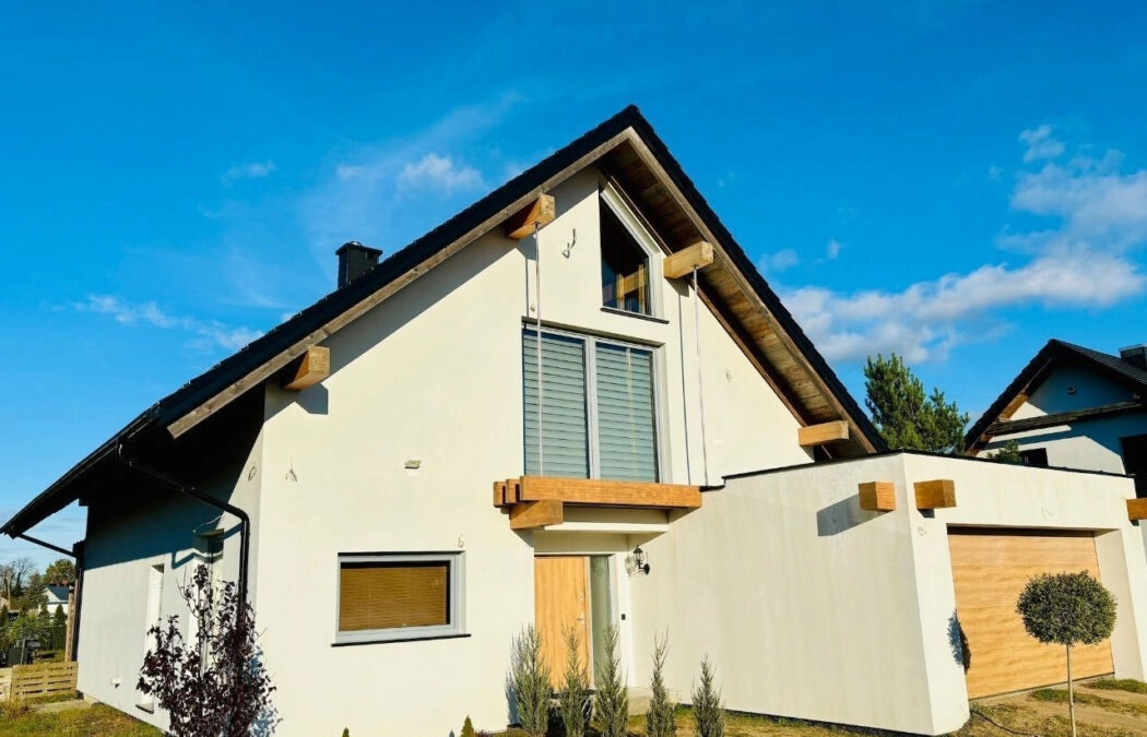 Wolnostojący z piwnicą, garaż na 2 samochody