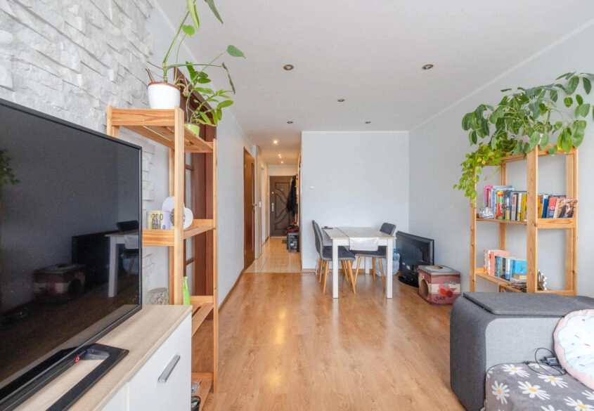 3 pokoje z oddzielną kuchnią !