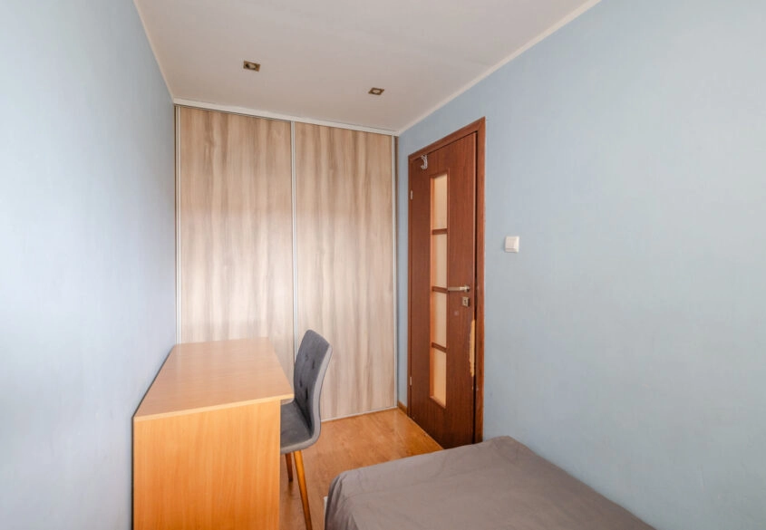 3 pokoje z oddzielną kuchnią !