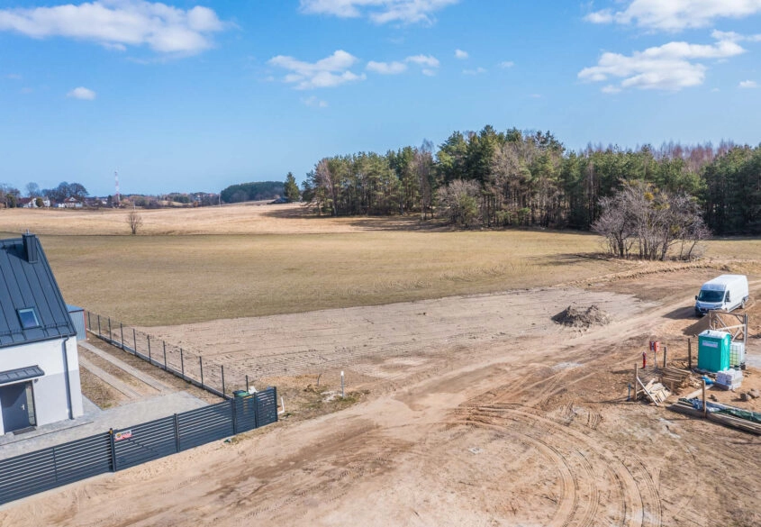 Budowlana MNU | Gaz prąd woda | Wyrównana
