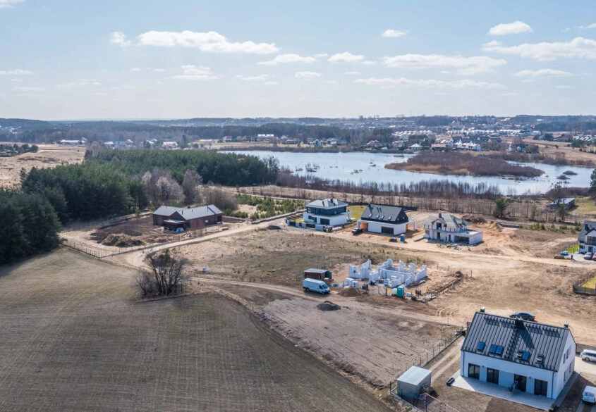 Budowlana MNU | Gaz prąd woda | Wyrównana