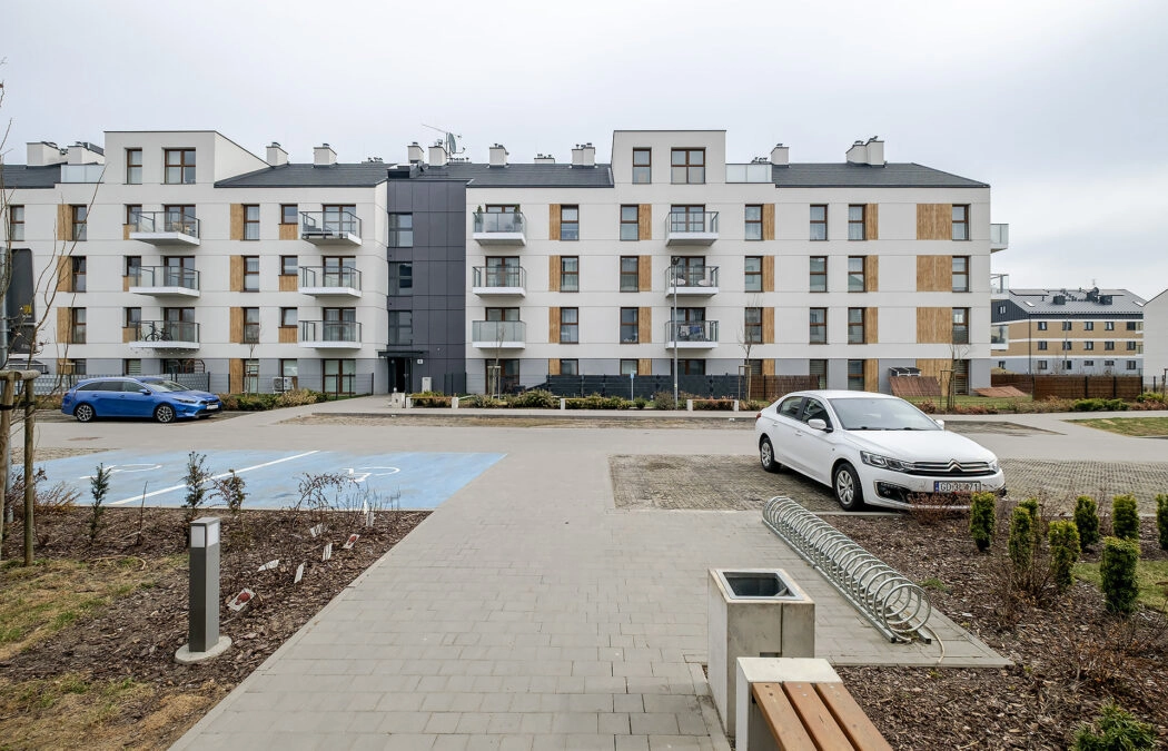 Nowoczesne 4-pokojowe z balkonem i garażem