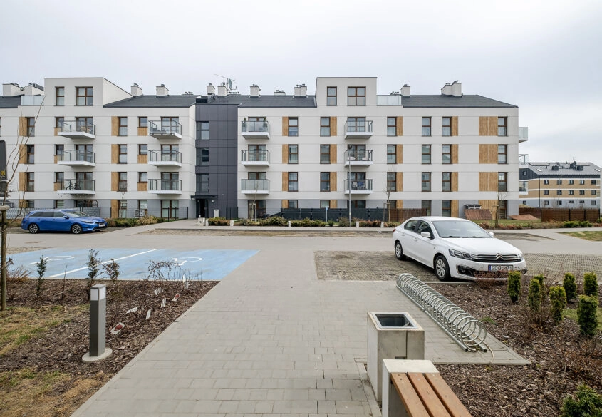 Nowoczesne 4-pokojowe z balkonem i garażem