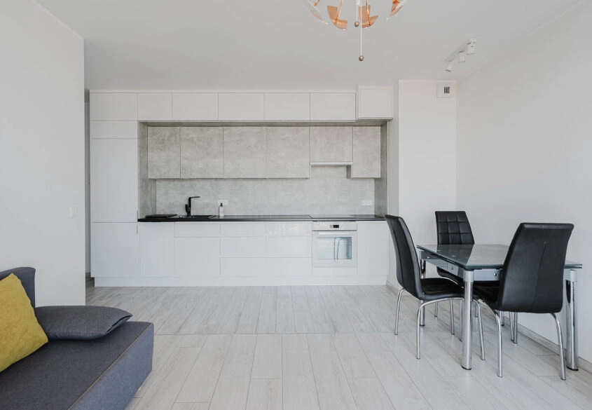 Nowoczesne 3 pokoje z widokiem na morze Morena