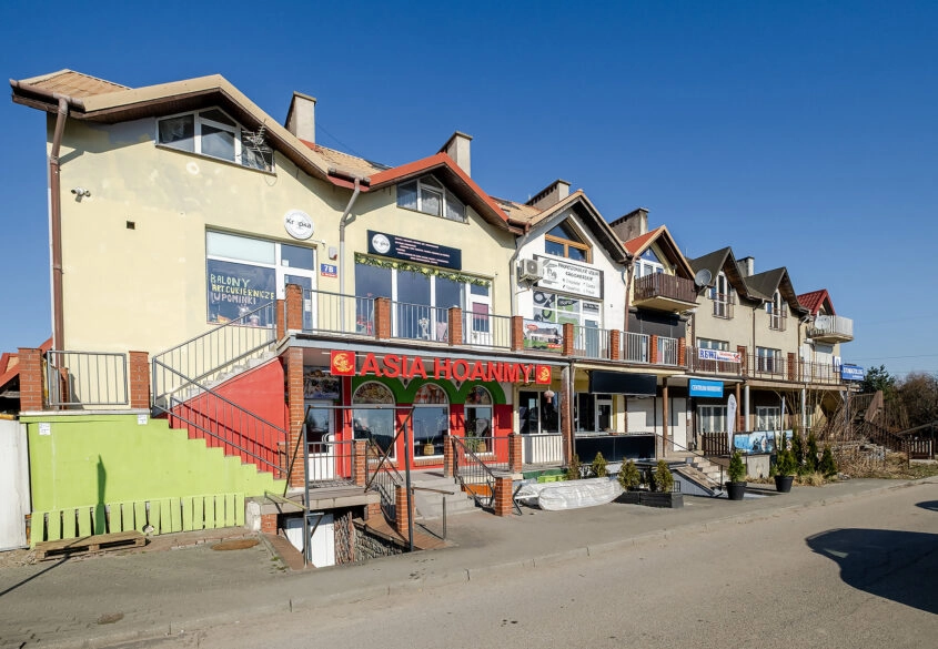 Lokal handlowo-usługowy, ok. 44m2, witryna