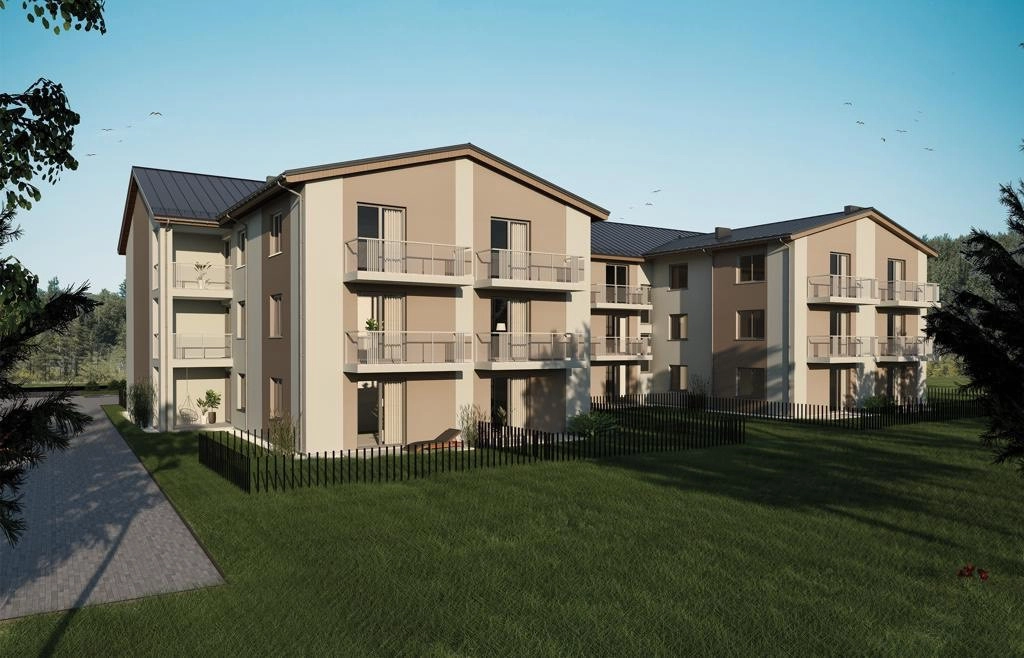 Nowe budownictwo w otoczeniu lasu