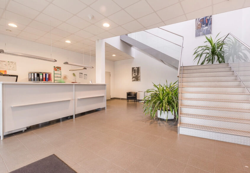 Nowoczesna hala, produkcja magazyn biura