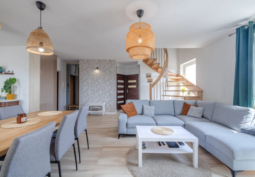 4 gotowe pokoje, 2 balkony, piwnica!