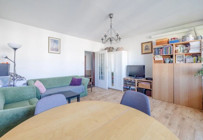 3 pokoje z loggią i piwnicą!