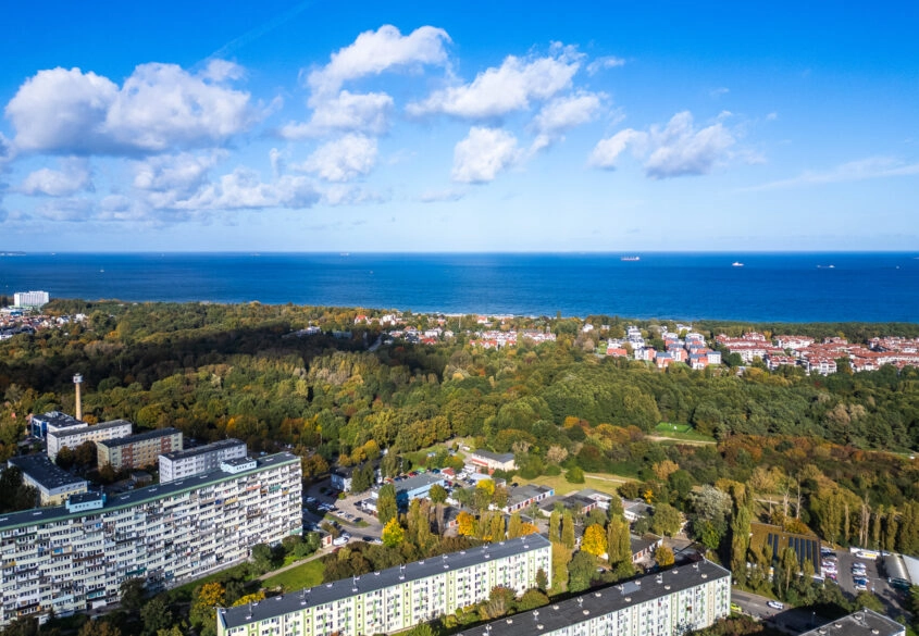 Kilka Minut Spacerem Do Plaży! Wysokie Sufity!