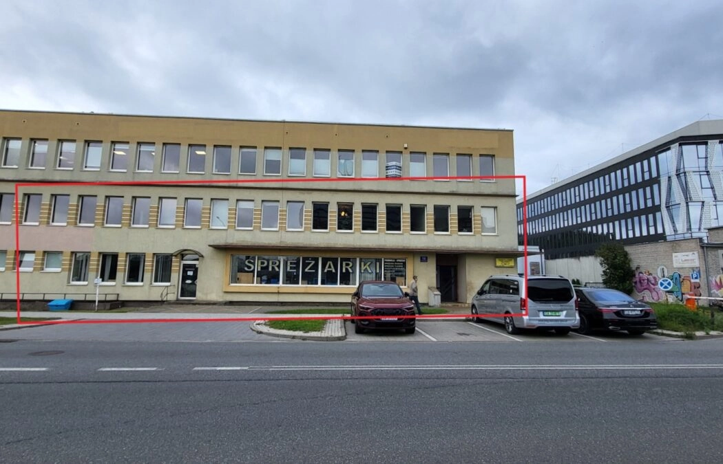 Budynek z lokalami przy ul. Łóżyckiej