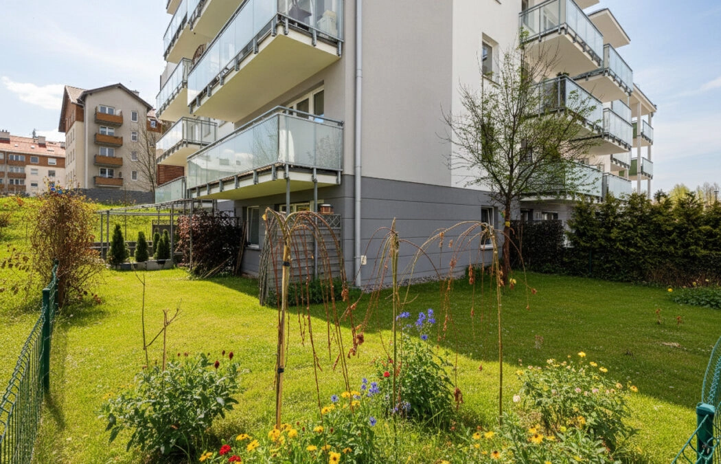 3pok. z ogrodem |2 miejsca w hali +komórka