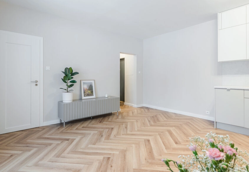 Słoneczne 2 pok po remoncie świetnie skomunikowane