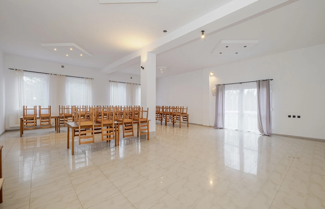 Sala bankietowa na 80 osób z ogromną działką!