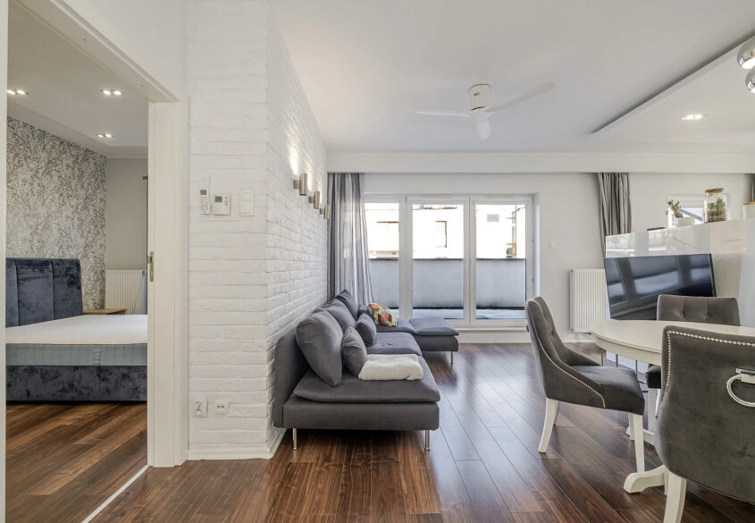 Zamknięte osiedle | balkon | 2 miejsca w hali