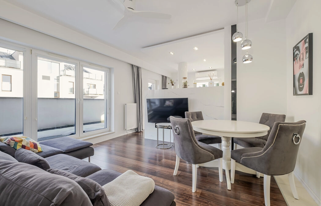 Zamknięte osiedle | balkon | 2 miejsca w hali