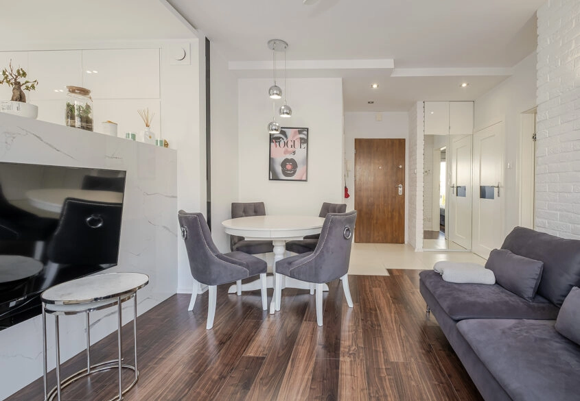 Zamknięte osiedle | balkon | 2 miejsca w hali