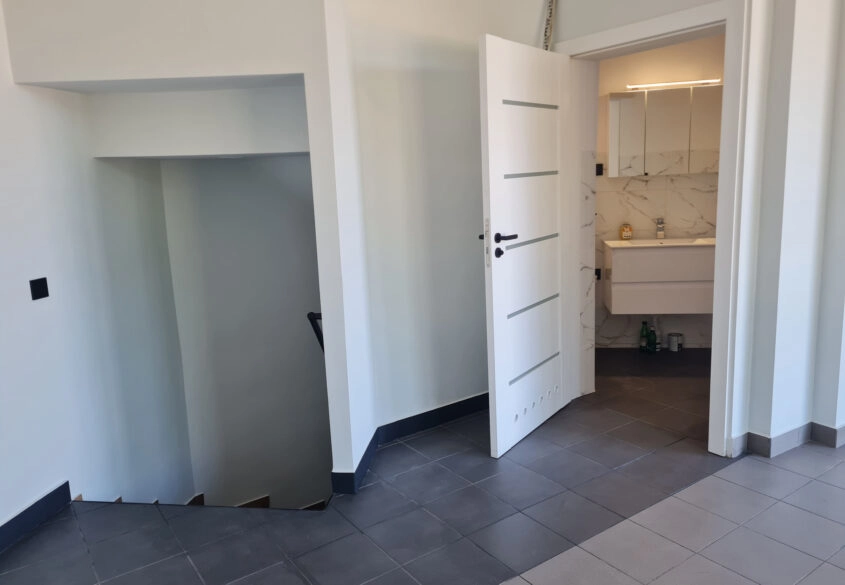 Lokal z WITRYNA, Niedźwiednik/ Pawilony