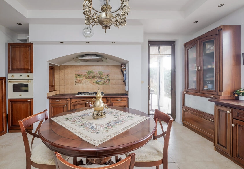 Komfortowy dom z dużym ogrodem