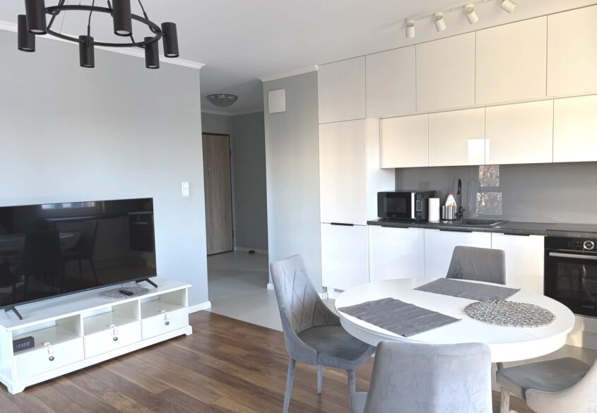 W pełni urządzone z piwnicą i miejscem postojowym