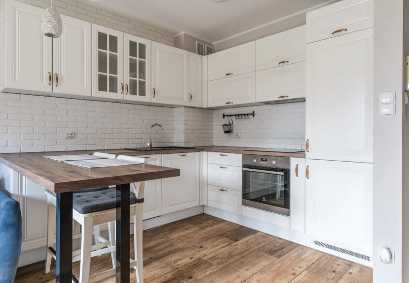 Mieszkanie z ogródkiem i miejscem postojowym