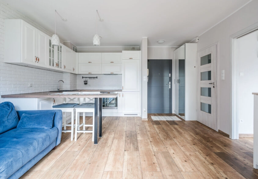 Mieszkanie z ogródkiem i miejscem postojowym