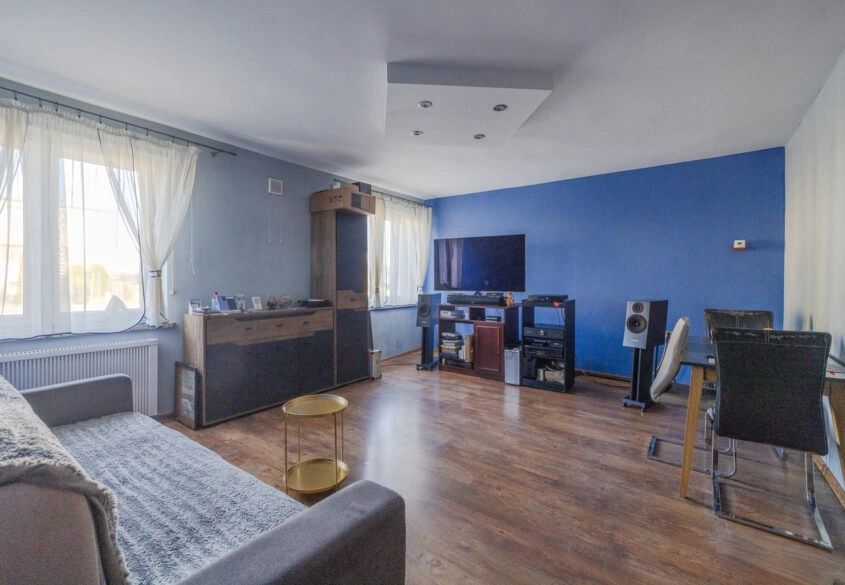 2 pokoje z ogrodem i garażem, piwnicami k. Tucholi