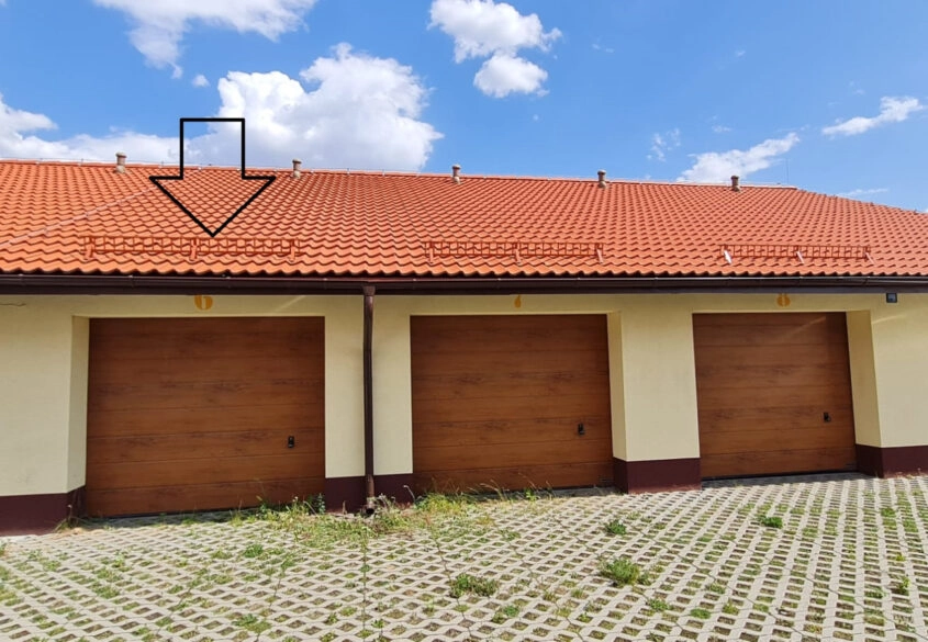 Garaż przy ul. Wiosennej i ul. Srebrnej