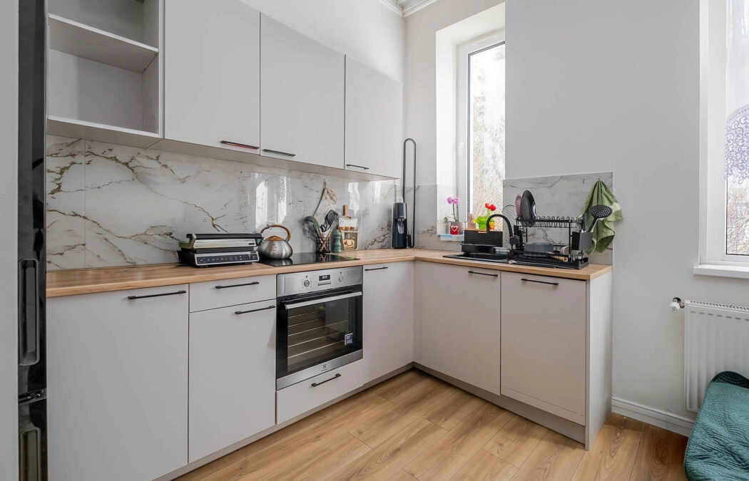 2 pokoje po generalnym remoncie, dobra komunikacja