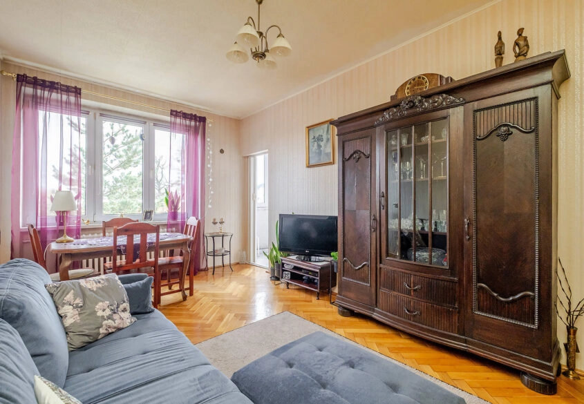 3 pokoje z loggią i piwnicą