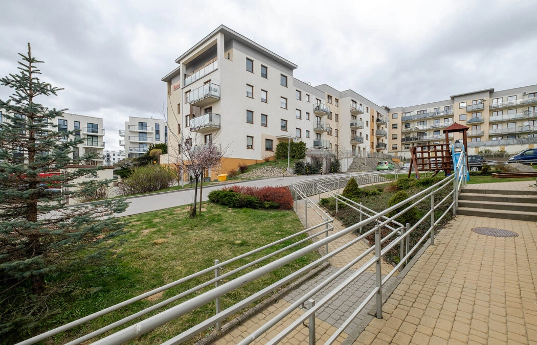 Dwustronne 3-pokojowe mieszkanie na Jasieniu