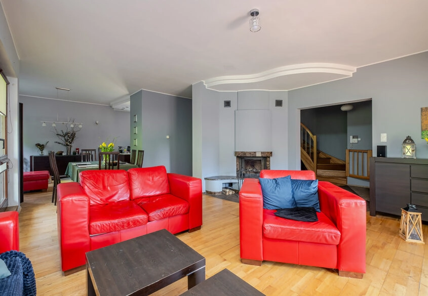 Wolnostojący Dom w świetniej lokalizacji