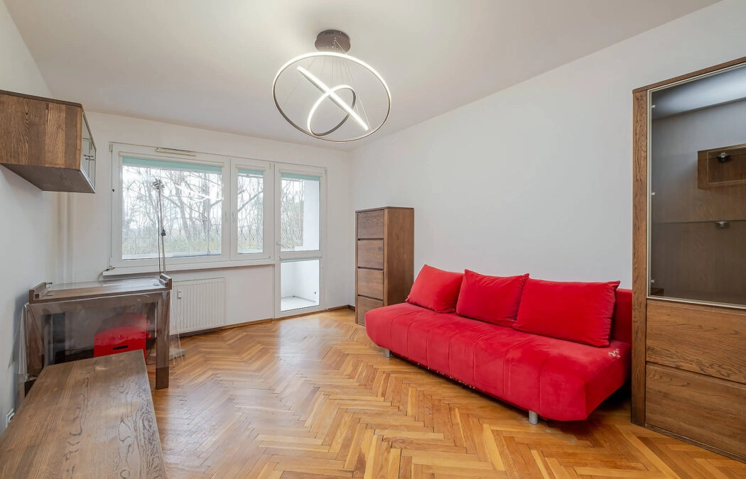 3 pokoje z loggią i piwnicą!