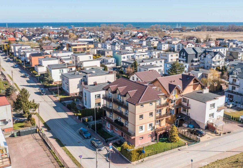 4 NIEZALEŻNE MIESZKANIA/ 18 POKOI/BLISKO PLAŻY