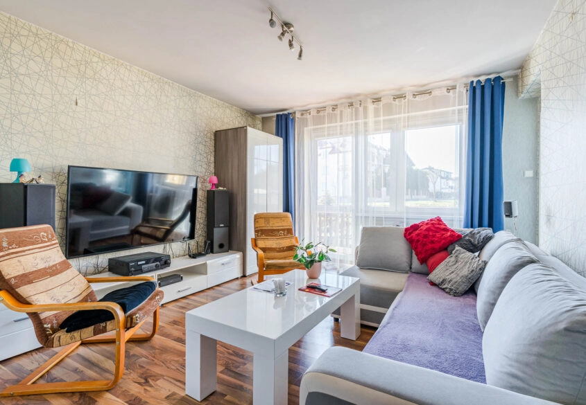 4 NIEZALEŻNE MIESZKANIA/ 18 POKOI/BLISKO PLAŻY