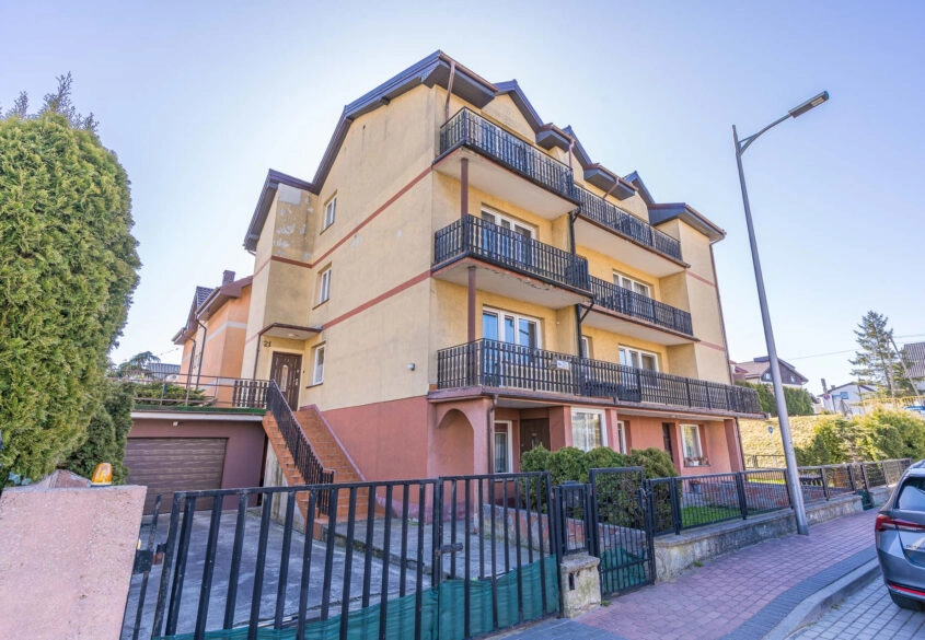 4 NIEZALEŻNE MIESZKANIA/ 18 POKOI/BLISKO PLAŻY